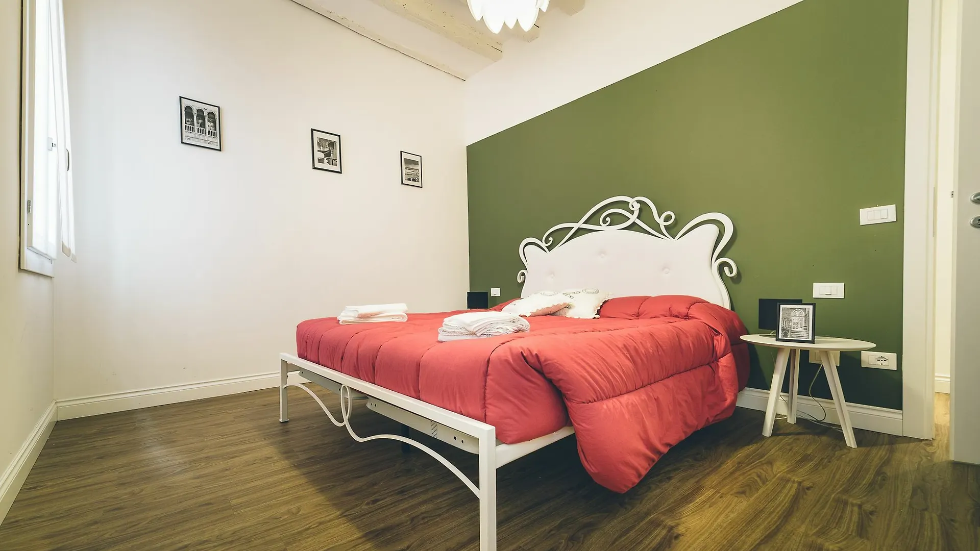 Gold Apartment Venice